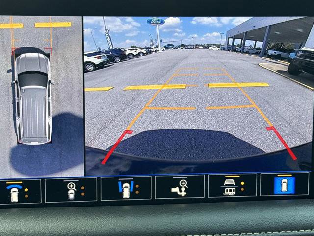 Used 2021 GMC Yukon XL SLT w/ SLT Premium Package image 29