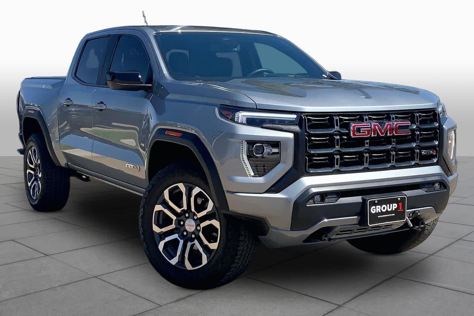 Used 2023 GMC Canyon AT4 w/ AT4 Premium Package AWD/4WD image 3