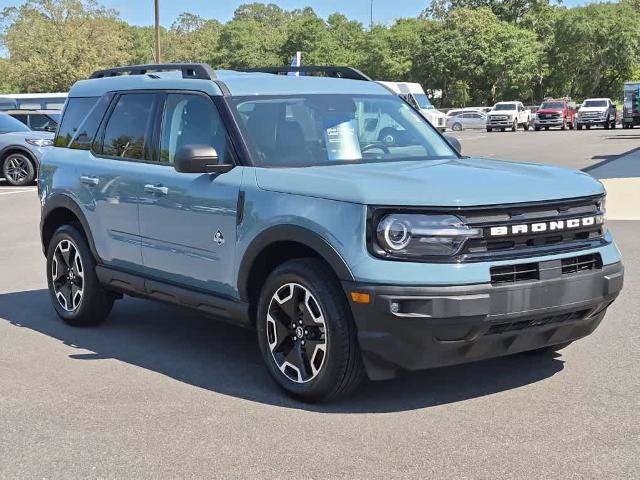 Certified 2023 Ford Bronco Sport Outer Banks w/ Tech Package AWD/4WD image 2