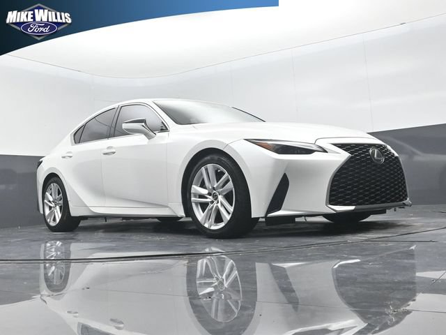 Used 2021 Lexus IS 300 w/ Comfort Package RWD image 17