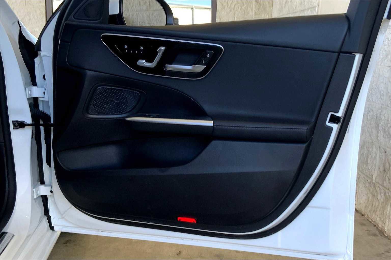 Used 2024 Mercedes-Benz C 300 4MATIC Sedan image 22