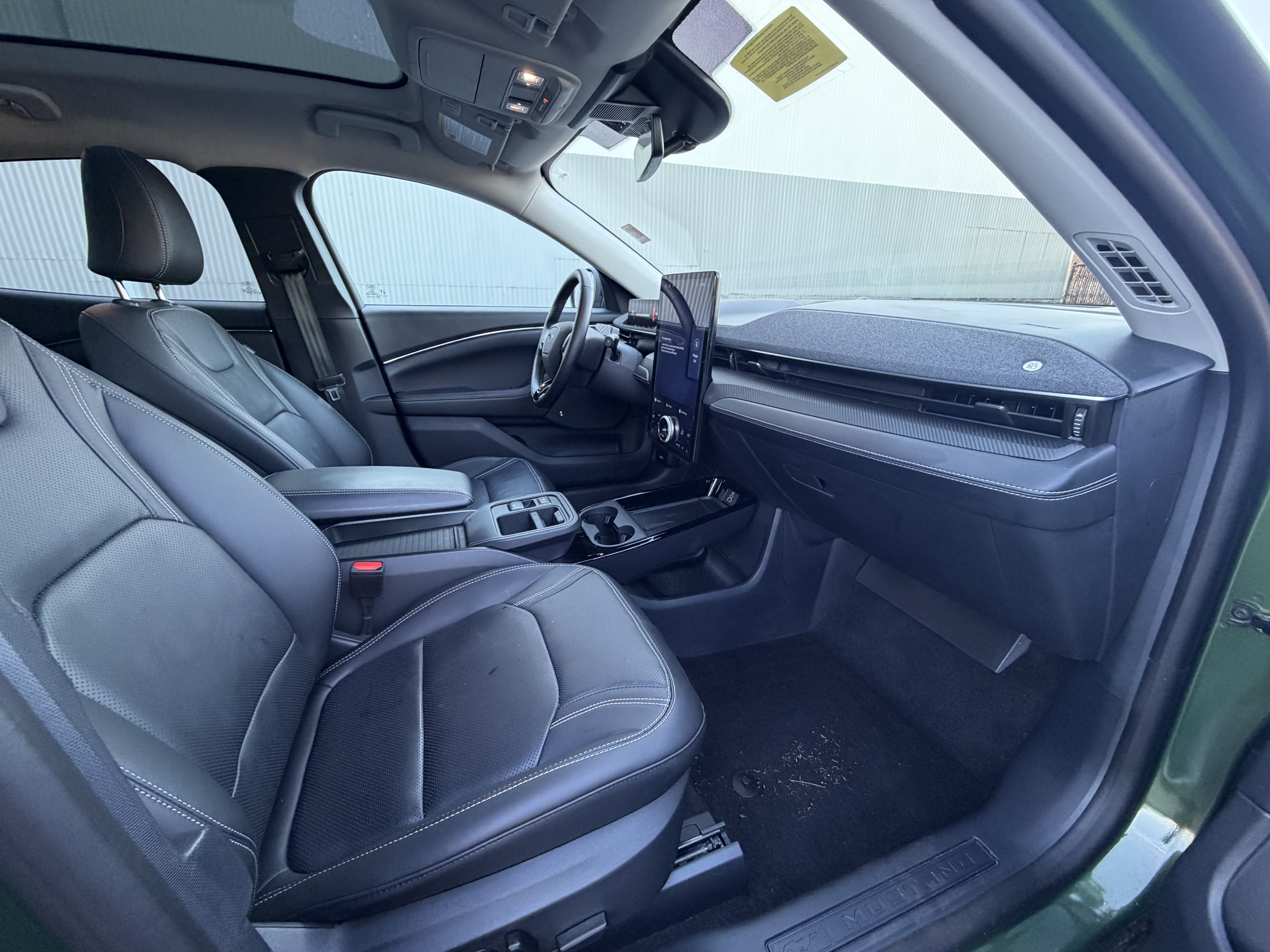 Certified 2025 Ford Mustang Mach-E Premium AWD/4WD image 9