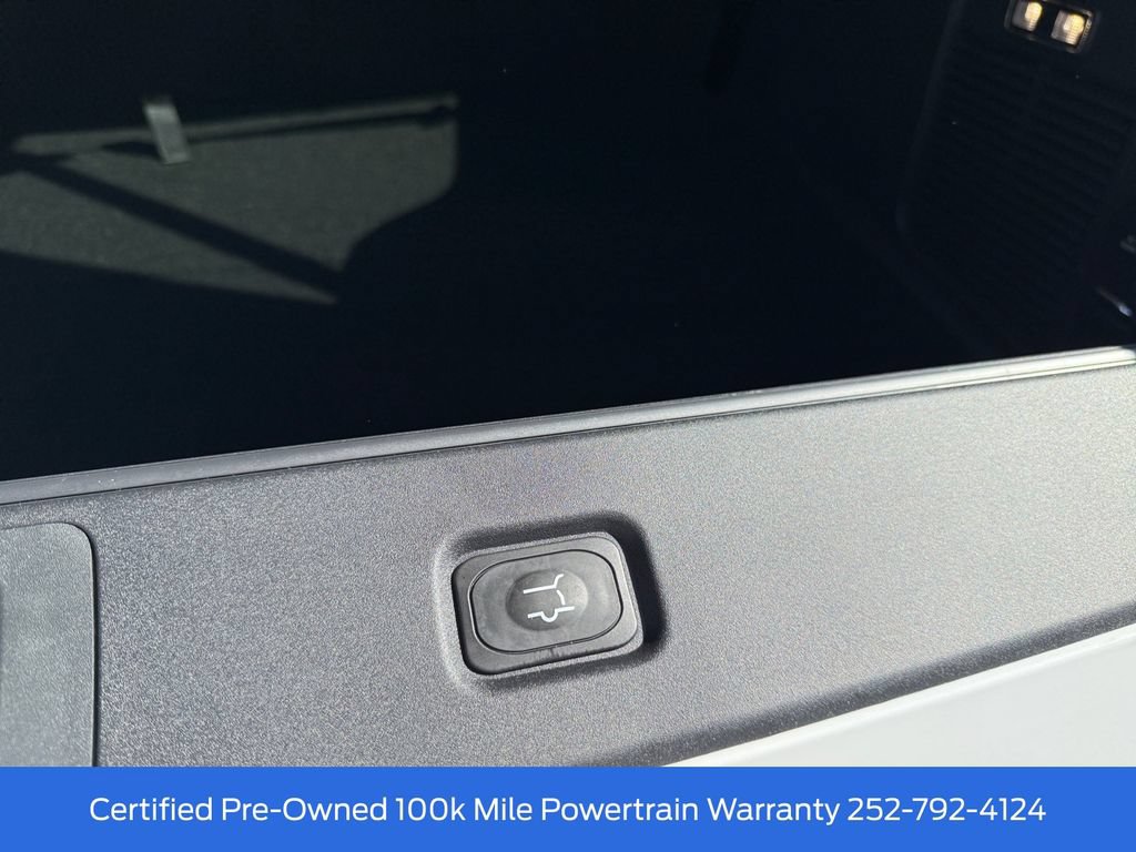 Certified 2025 Ford Expedition Max Platinum w/ Driver's Package AWD/4WD image 27