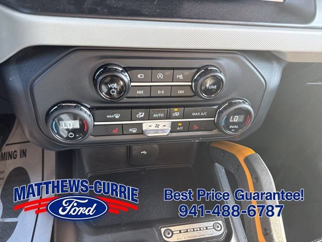 Certified 2023 Ford Bronco Badlands w/ Sasquatch Package AWD/4WD image 18
