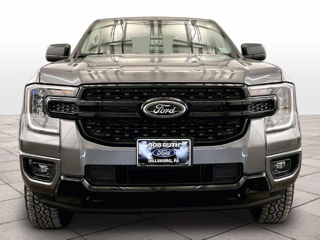 Certified 2025 Ford Ranger XLT w/ Black Appearance Package AWD/4WD image 3