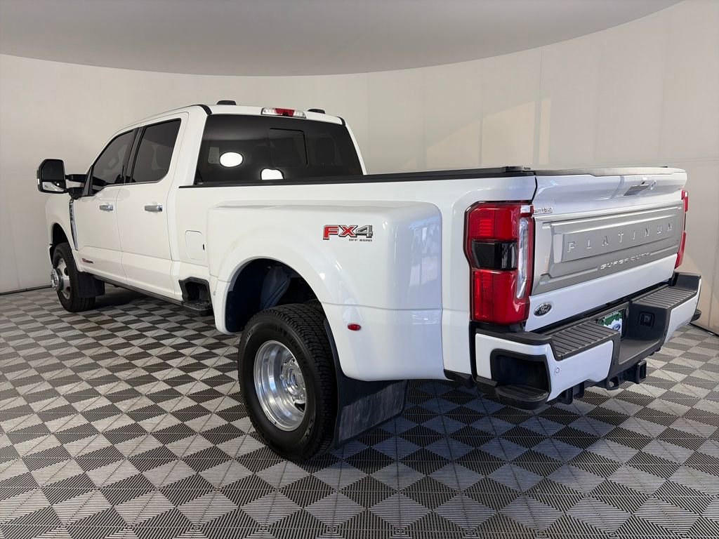 Certified 2024 Ford F350 Platinum image 3