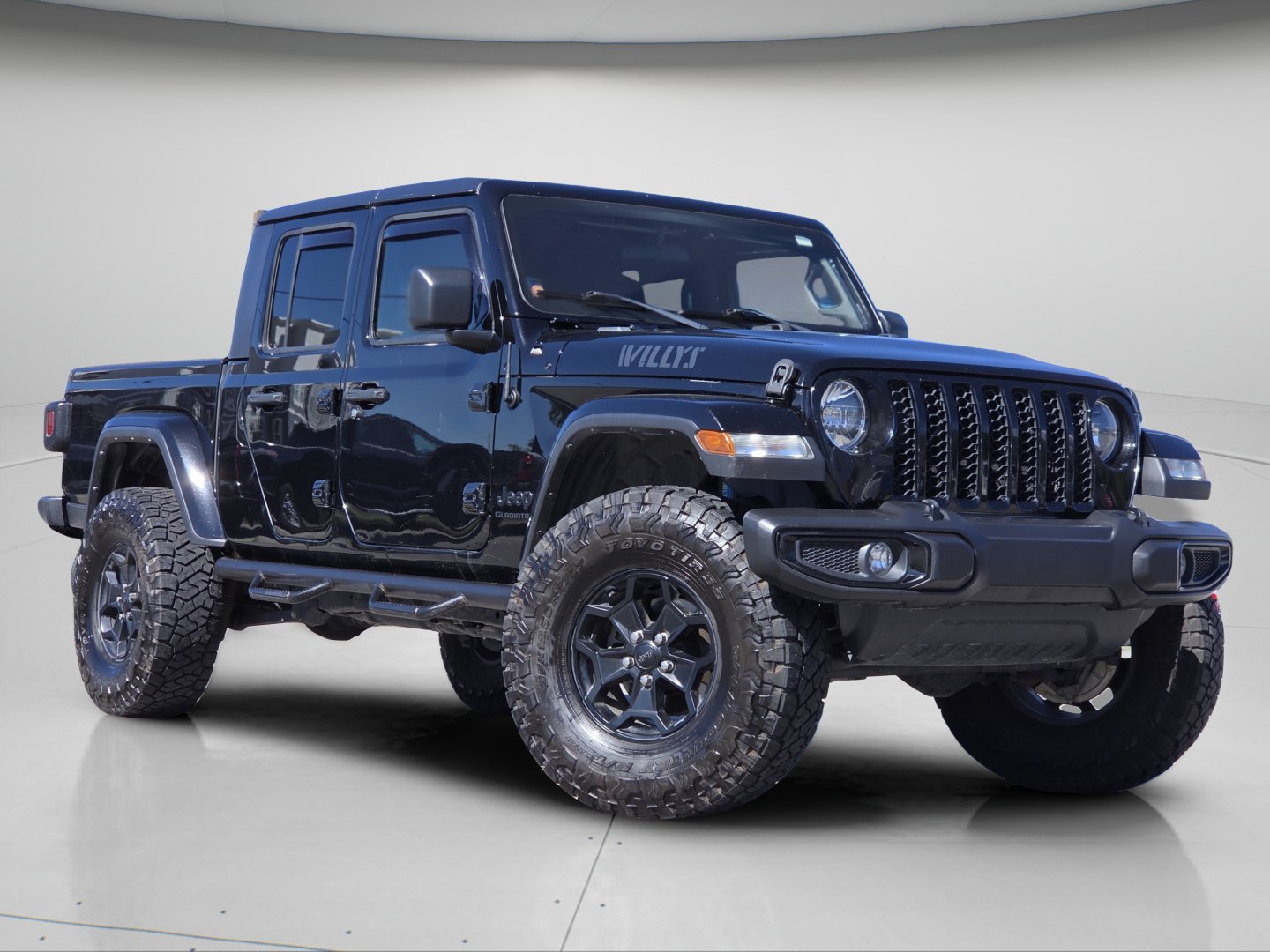 Used 2022 Jeep Gladiator Sport AWD/4WD image 2