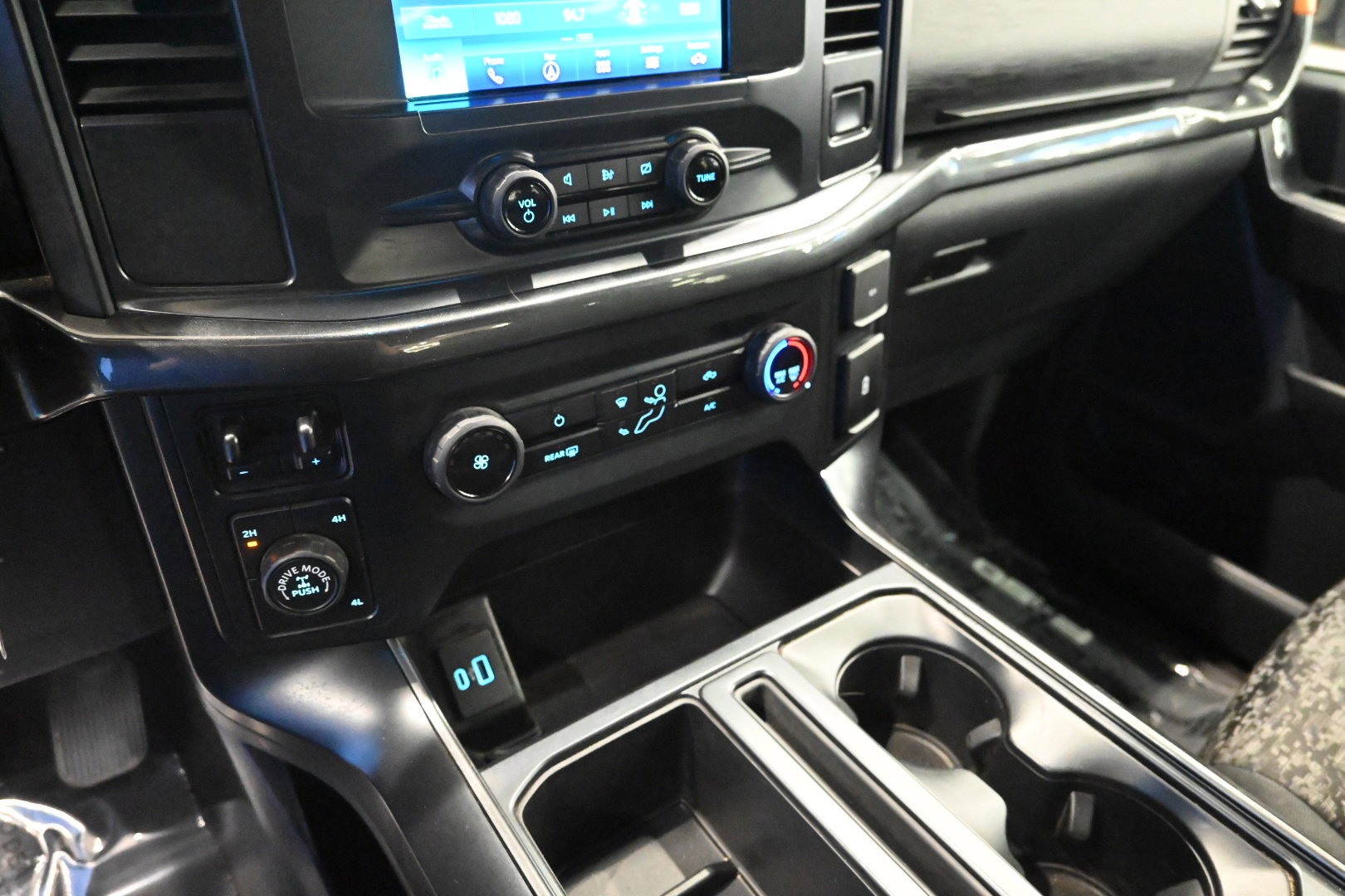 Certified 2022 Ford F150 Tremor AWD/4WD image 26
