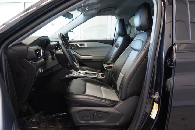 Certified 2022 Ford Explorer XLT w/ Equipment Group 202A AWD/4WD image 20