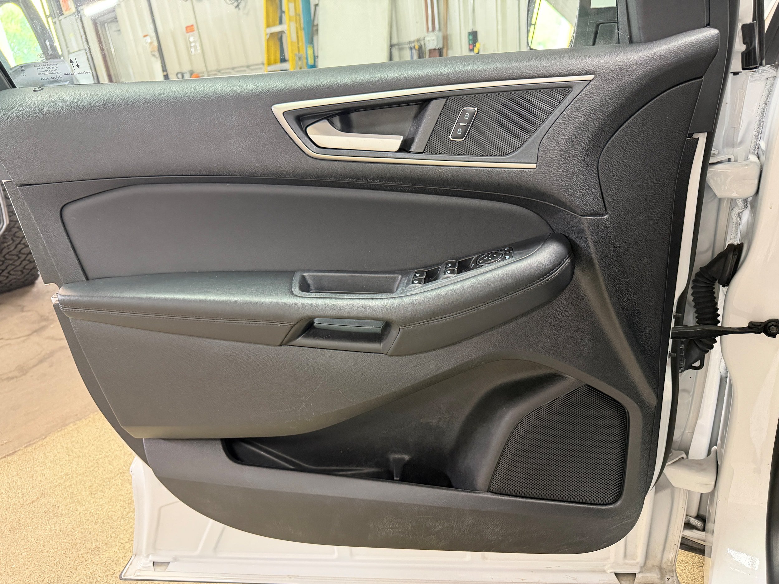 Certified 2024 Ford Edge SEL AWD/4WD image 12