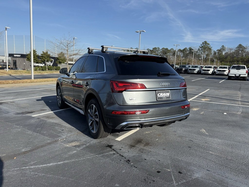 Used 2023 Audi Q5 2.0T Premium w/ Convenience Package image 3