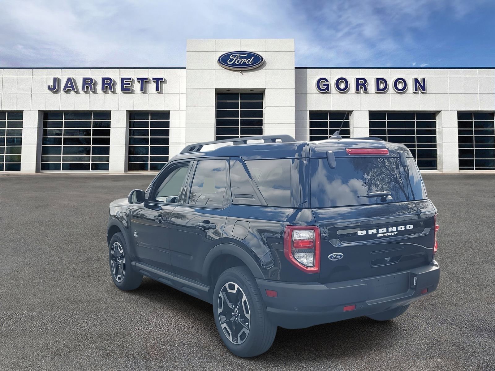 Certified 2024 Ford Bronco Sport Outer Banks image 2