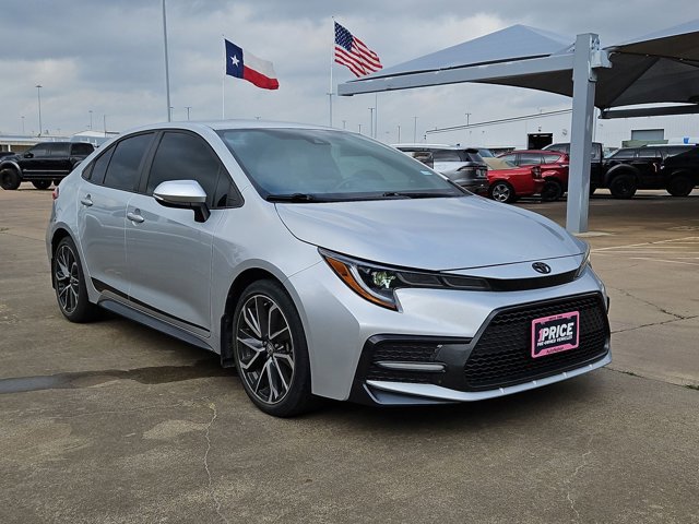 Used 2022 Toyota Corolla SE image 3