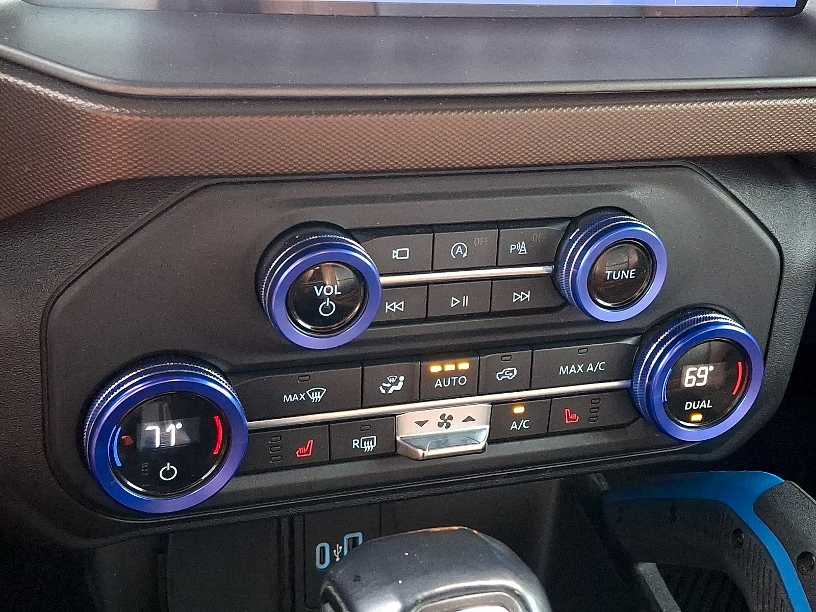Certified 2021 Ford Bronco Outer Banks AWD/4WD image 14