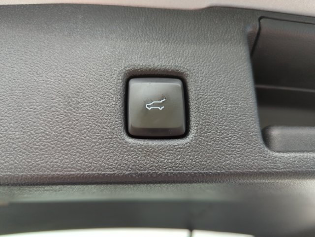 Certified 2024 Ford Escape ST-Line AWD/4WD image 22