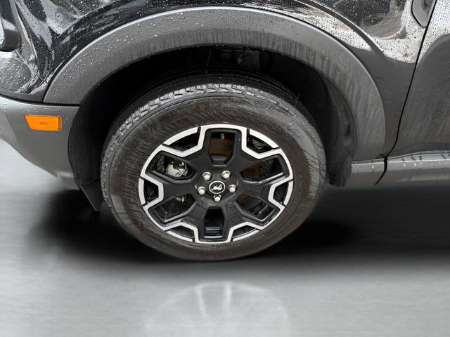 Certified 2025 Ford Bronco Sport Outer Banks w/ Outer Banks Tech Package+ AWD/4WD image 29