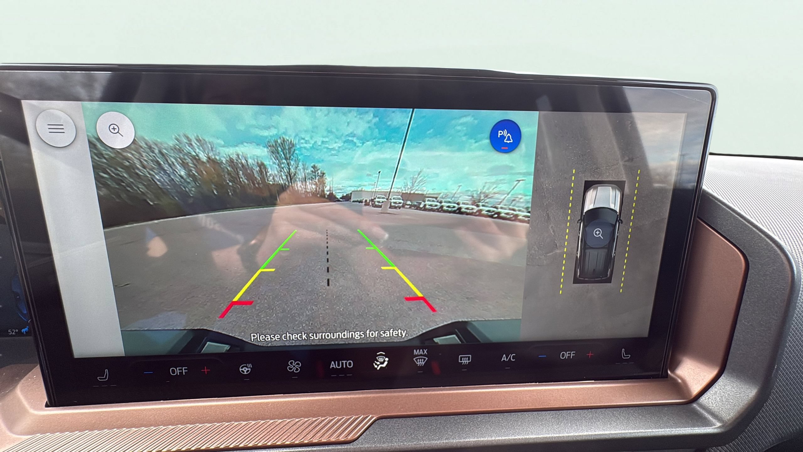 Certified 2025 Ford Bronco Sport Outer Banks w/ Outer Banks Tech Package+ AWD/4WD image 28