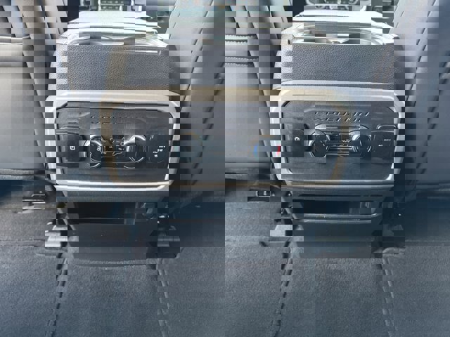 Certified 2024 Ford Expedition Max XLT image 32