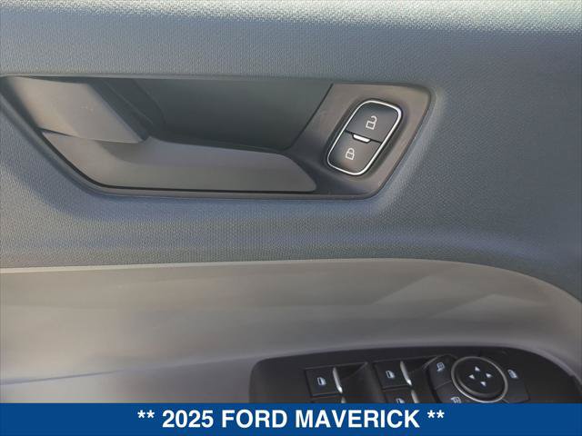 Certified 2025 Ford Maverick Lariat w/ Black Appearance Package AWD/4WD image 11
