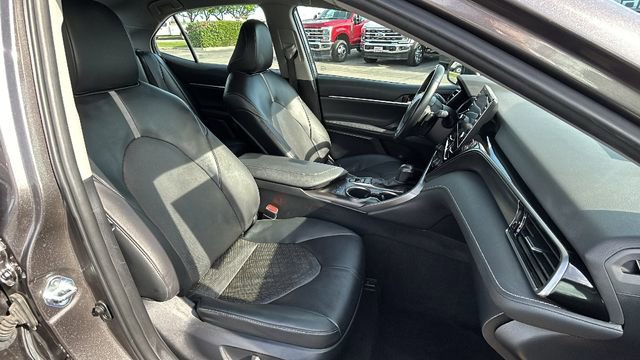 Used 2023 Toyota Camry XSE image 11