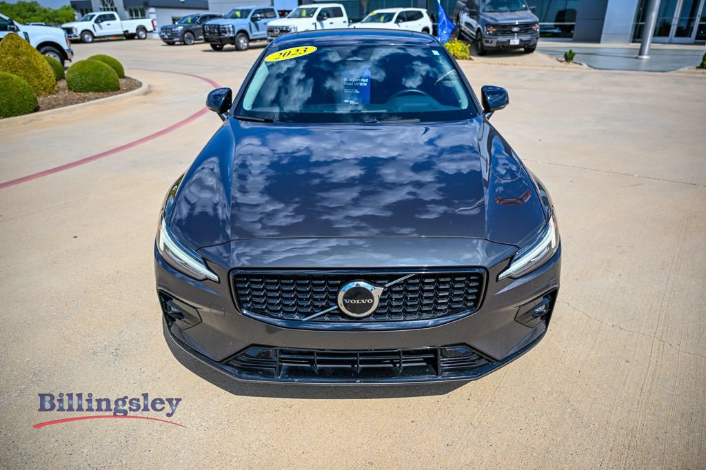 Used 2023 Volvo S60 B5 Core AWD/4WD image 2