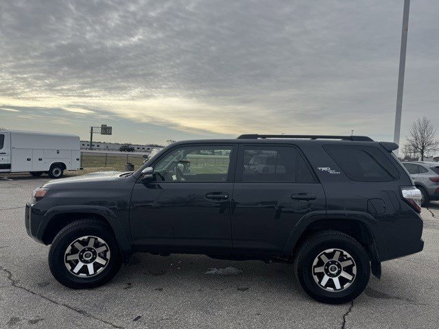 Used 2024 Toyota 4Runner TRD Off-Road Premium image 2