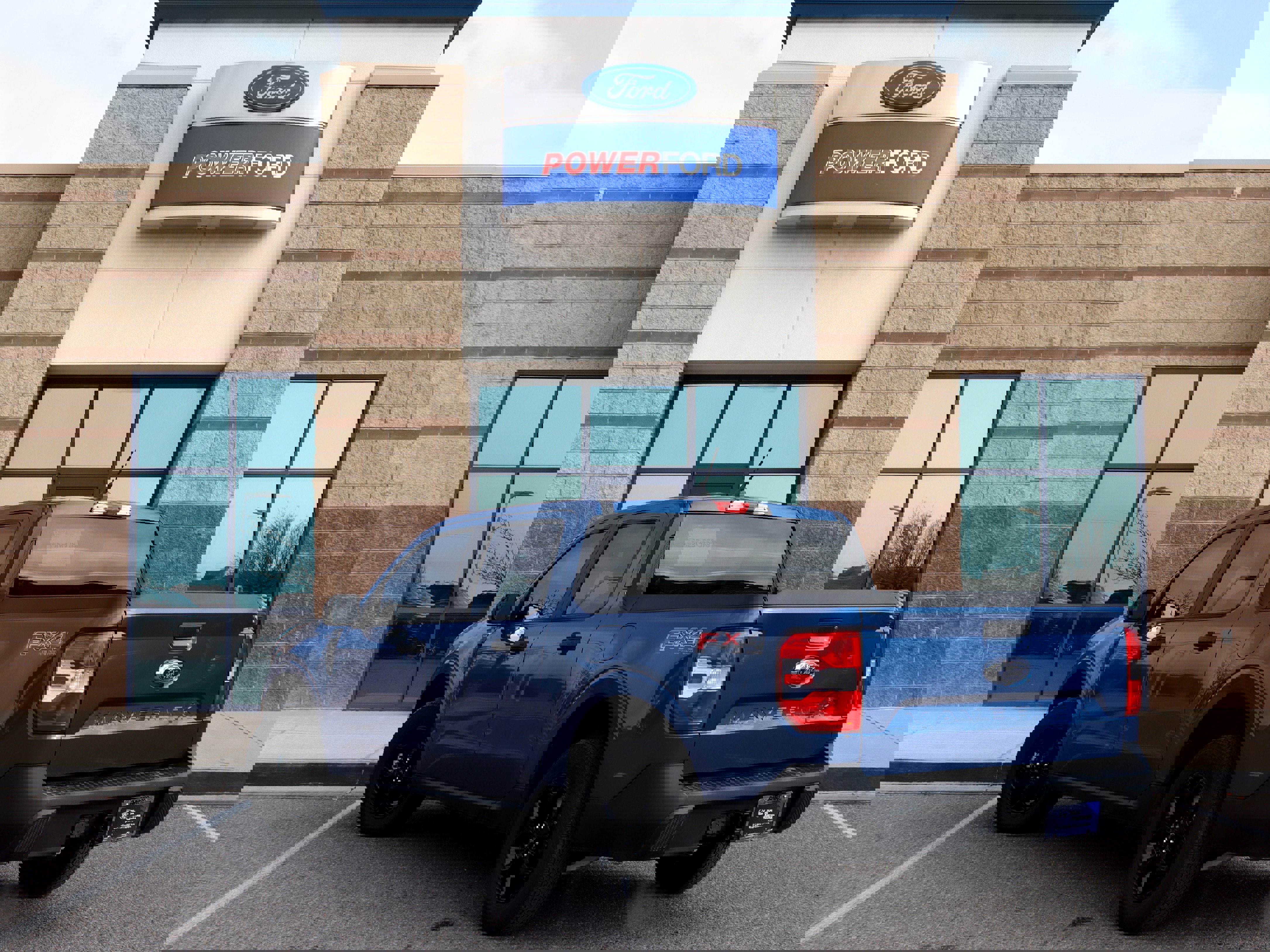 Certified 2024 Ford Maverick XLT w/ Equipment Group 300A Standard image 3