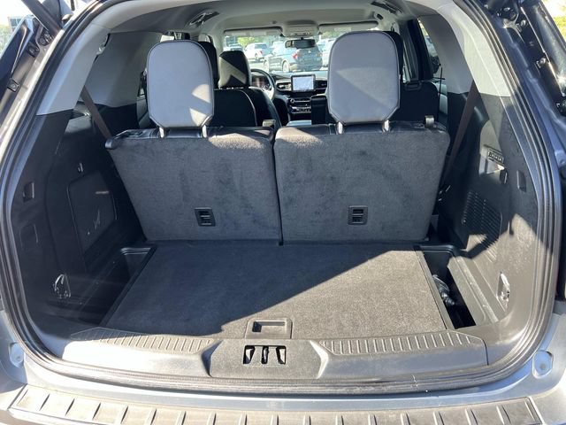 Certified 2023 Ford Explorer Limited w/ Equipment Group 301A AWD/4WD image 12