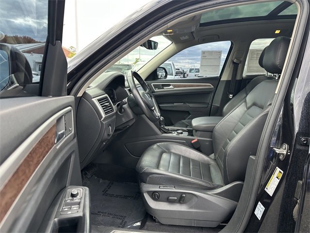 Used 2019 Volkswagen Atlas SEL Premium image 20