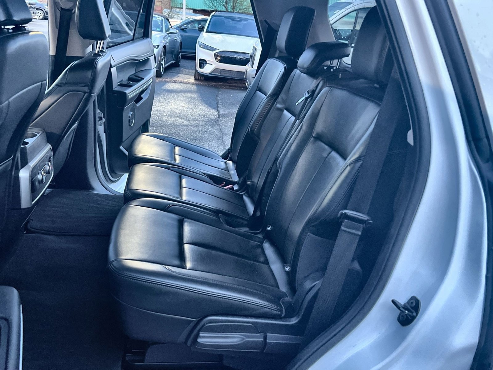 Certified 2024 Ford Expedition XLT image 24