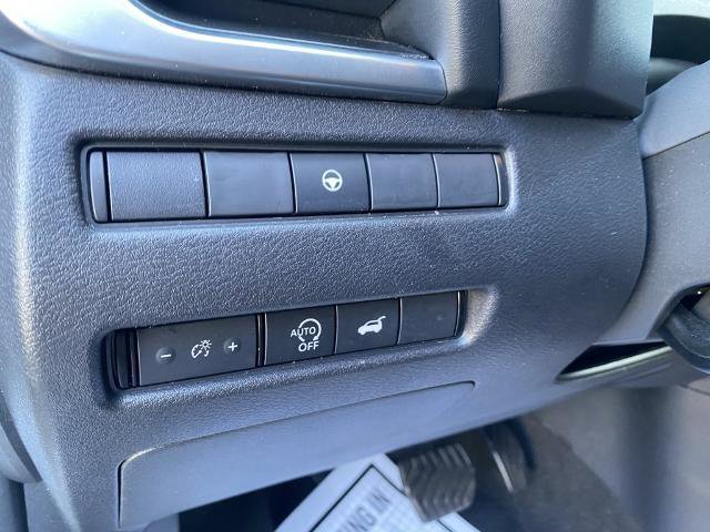 Used 2024 Nissan Rogue SV image 17