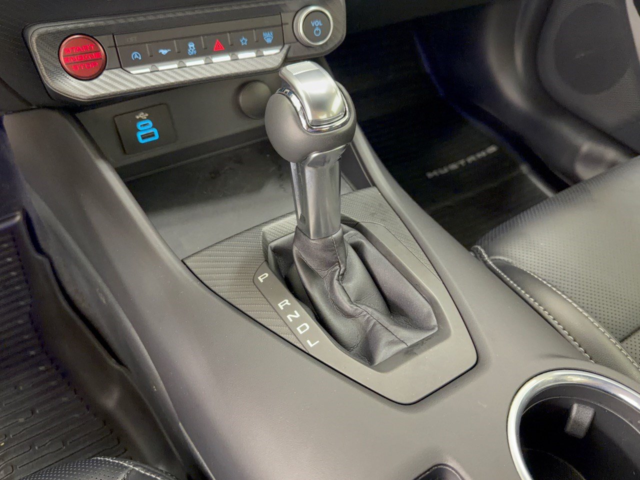 Certified 2025 Ford Mustang Premium RWD image 21