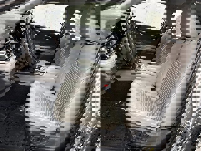 Used 2024 Toyota Camry SE w/ Convenience Package image 3