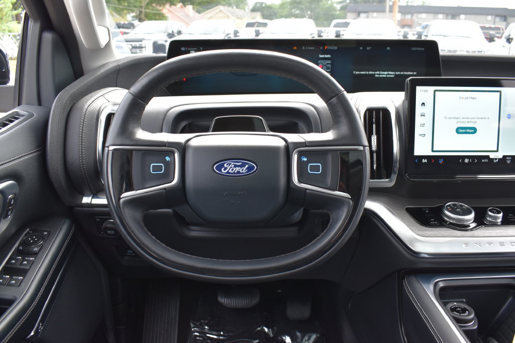 Certified 2025 Ford Expedition Platinum AWD/4WD image 14