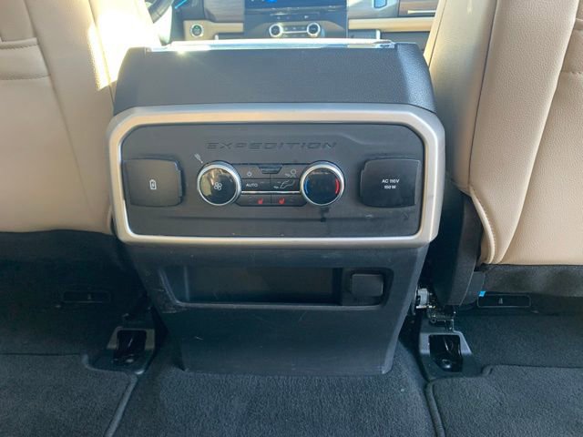 Certified 2024 Ford Expedition Limited image 33