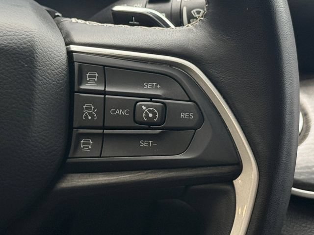 Used 2021 Jeep Grand Cherokee L Limited RWD image 11