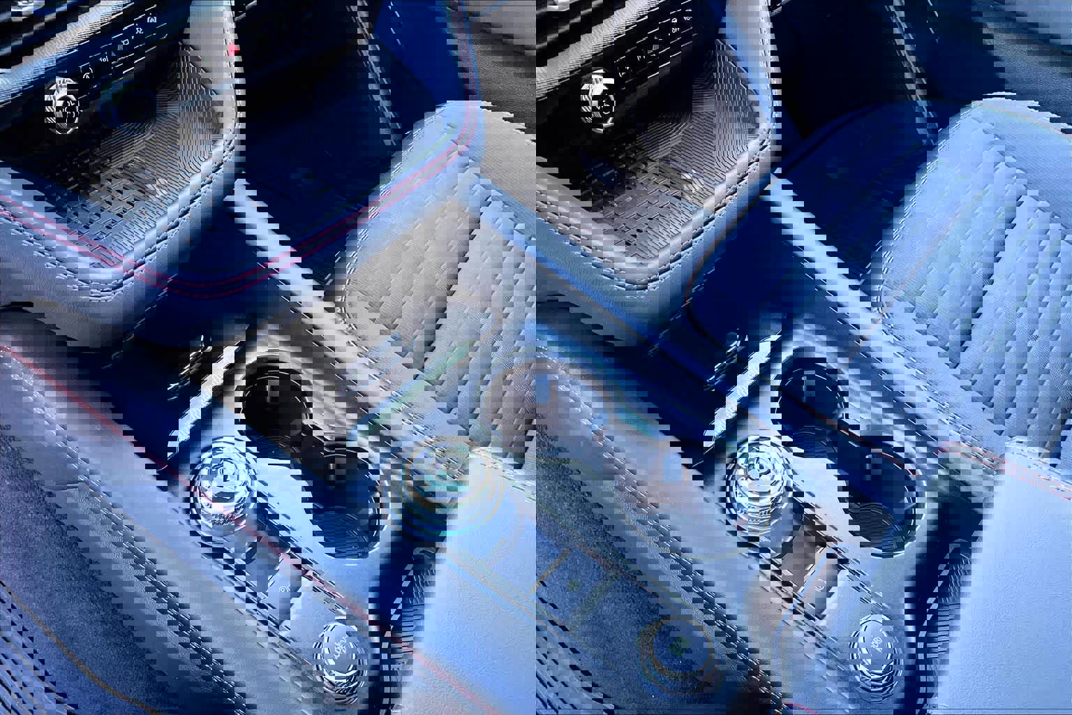 Certified 2025 Ford Explorer ST-Line w/ Premium Package image 22