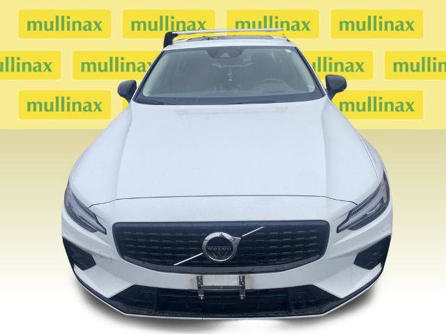 Used 2022 Volvo S60 B5 Momentum w/ Advanced Package image 15