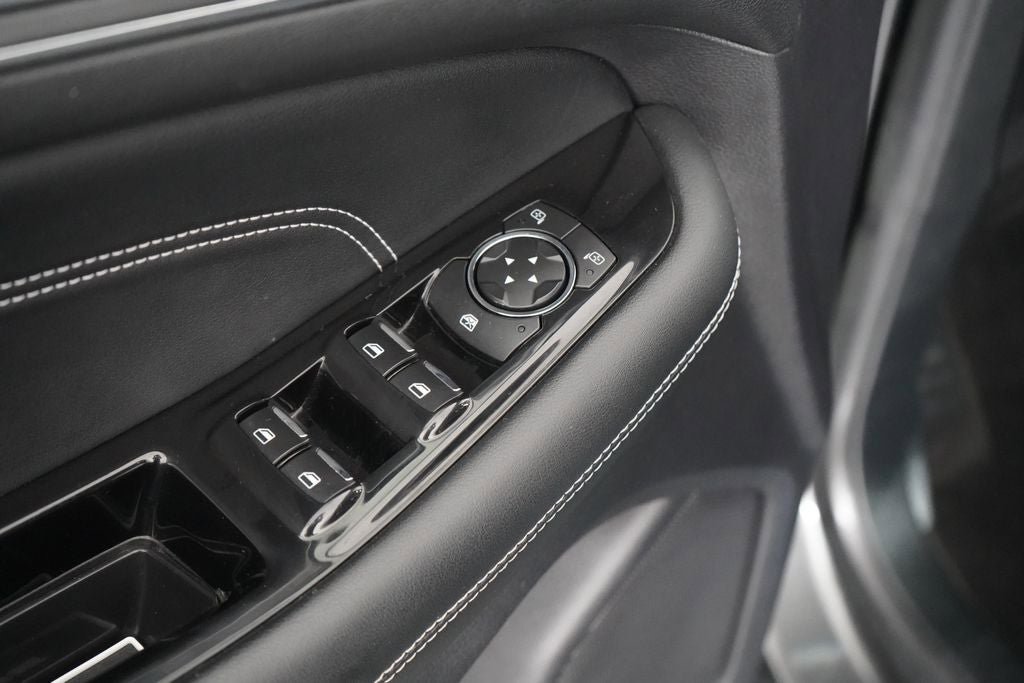 Certified 2020 Ford Edge Titanium FWD image 21