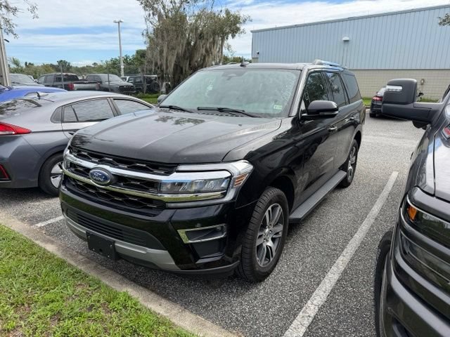 Certified 2024 Ford Expedition Limited AWD/4WD image 6