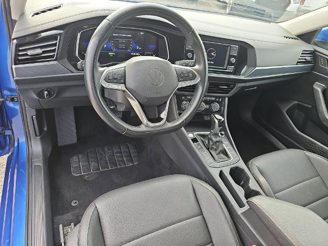 Used 2024 Volkswagen Jetta SE FWD image 15
