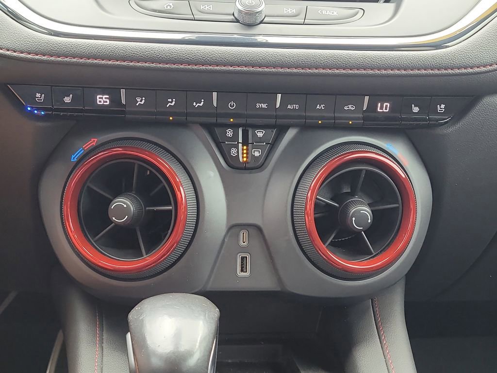 Used 2021 Chevrolet Blazer RS w/ Enhanced Convenience Package image 28