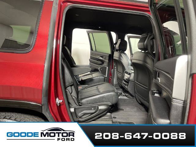 Used 2024 Jeep Wagoneer Series III AWD/4WD image 23