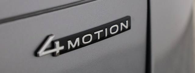 Used 2022 Volkswagen Tiguan SE AWD/4WD image 36