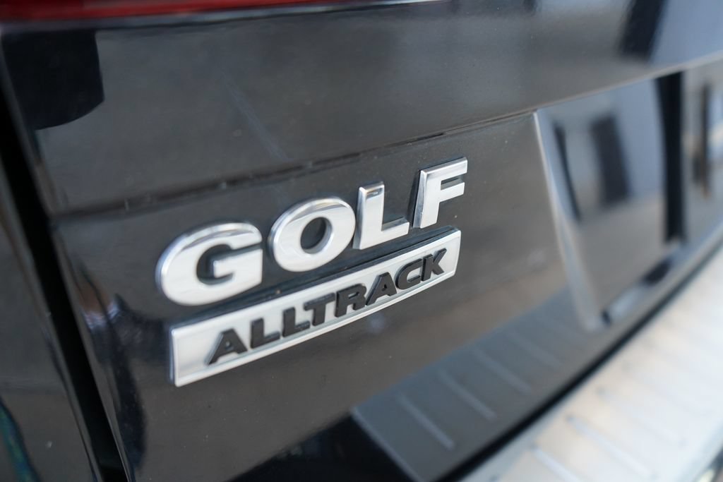 Used 2017 Volkswagen Golf Alltrack S AWD/4WD image 6