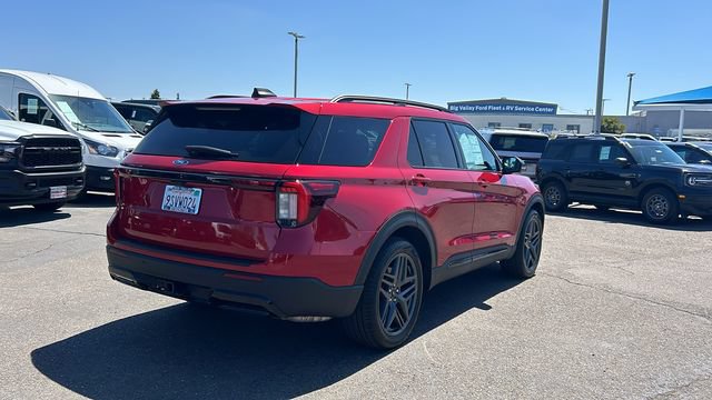 Certified 2025 Ford Explorer ST-Line w/ Premium Package RWD image 3