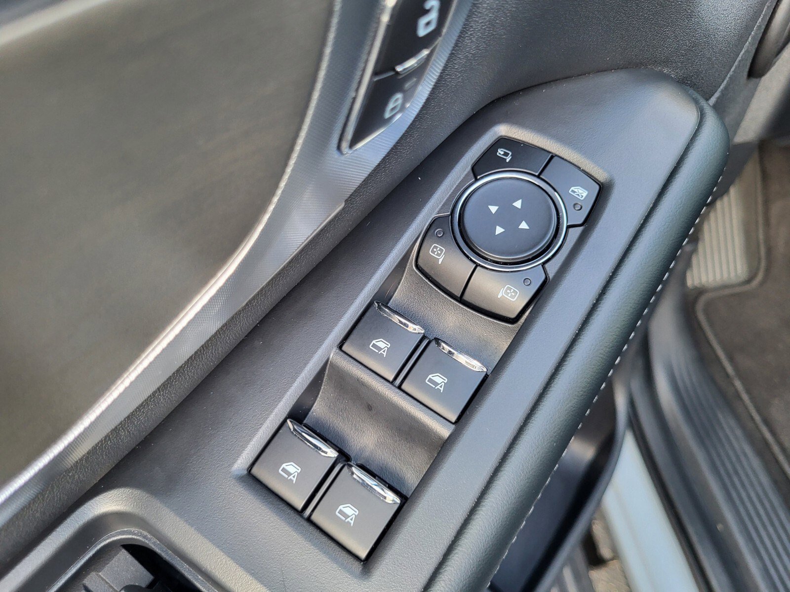 Certified 2025 Ford Expedition Max Platinum image 18