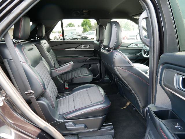 Certified 2025 Ford Explorer ST-Line AWD/4WD image 14