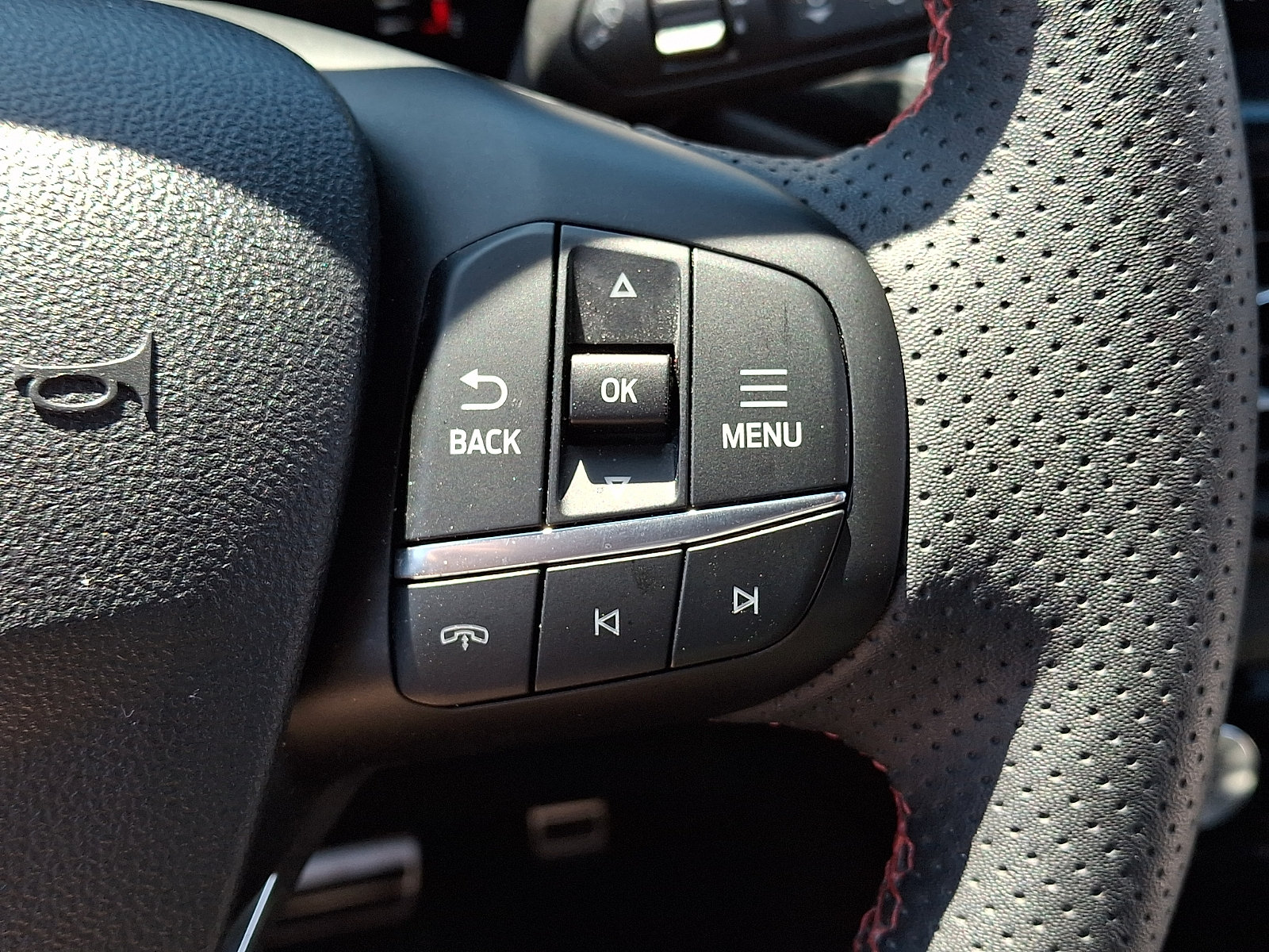 Certified 2024 Ford Escape ST-Line w/ Tech Pack #1 AWD/4WD image 30