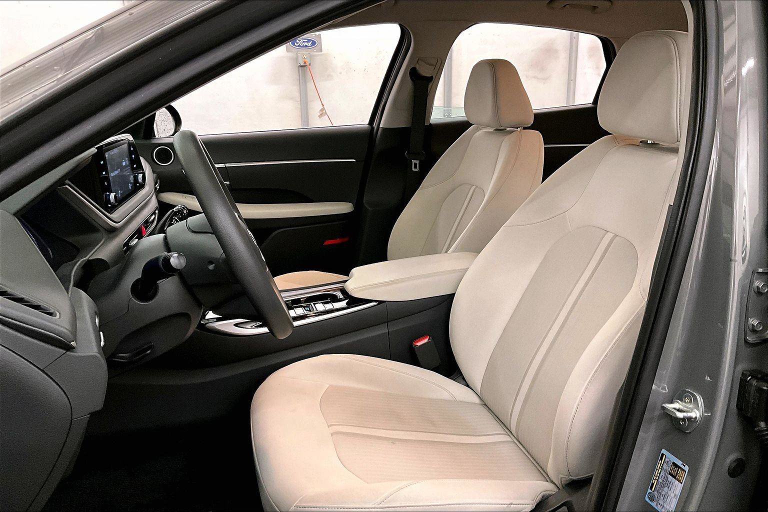 Used 2023 Hyundai Sonata SE image 24